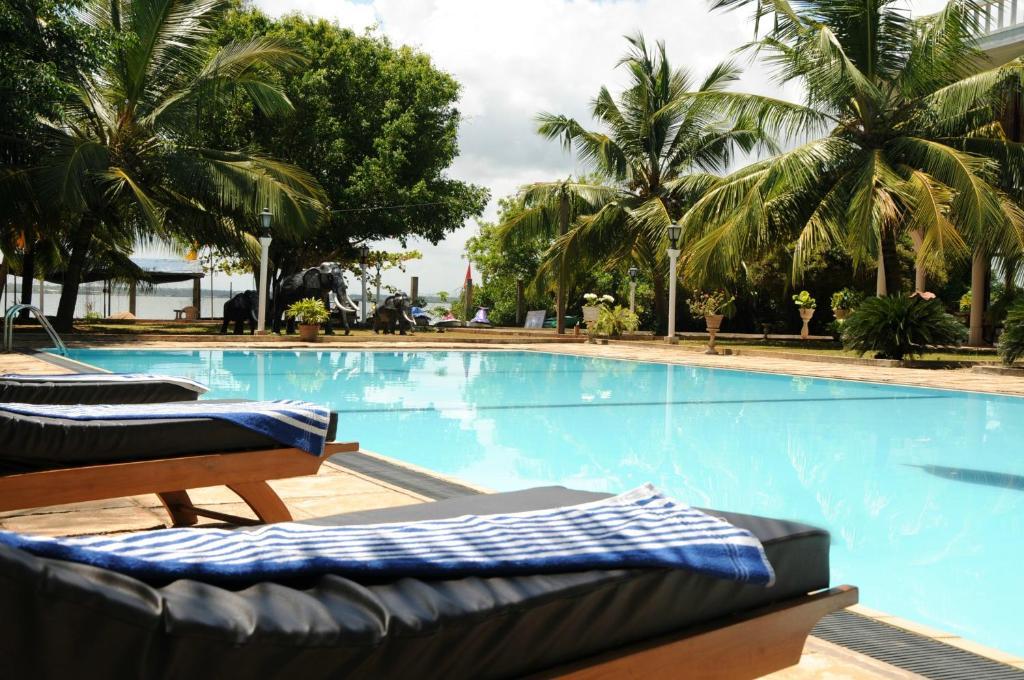 Hotel Lagoon Paradise Negombo Exterior photo